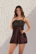 Deluxerie Completo di Camicia da Notte Wondrous Valley