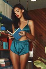 Deluxerie Completo con Short Oliva