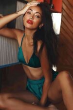 Deluxerie Completo con Short Oliva
